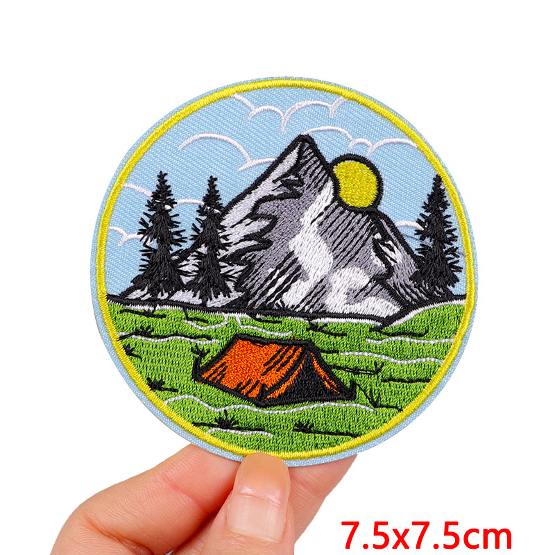 하이킹 익스플로러 마운틴 캠핑 패치 어드벤처 아웃도어  - Outdoor Adventure Outfit 리뷰 및 가격